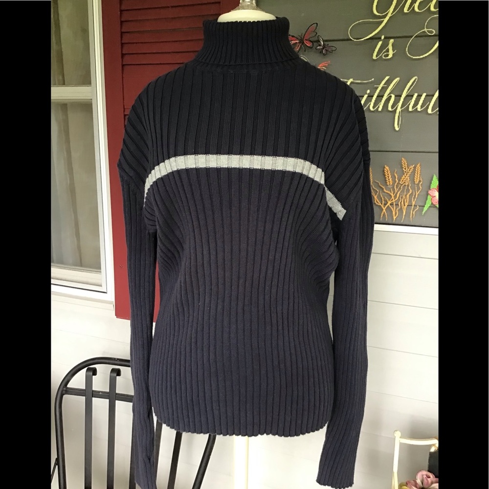 Men’s size XL long sleeve turtleneck sweater